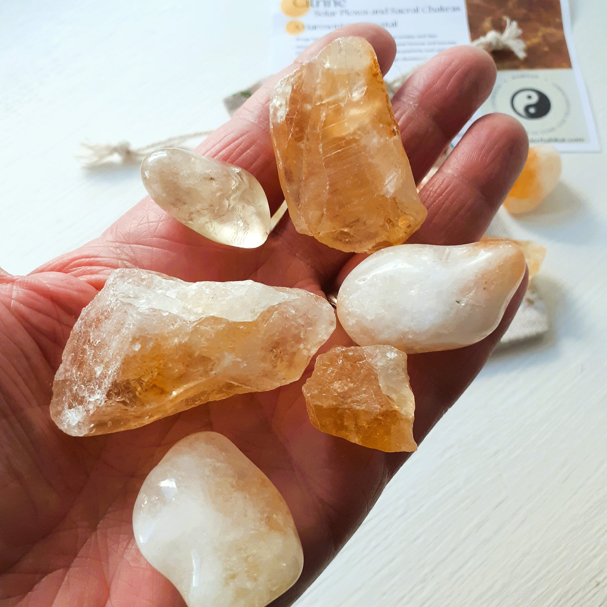 6 Citrine Crystals in Linen Pouch. - A Happier Habitat 